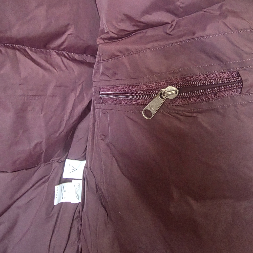 The North Face Purple Puffer Jacket - Picture 6 of 7